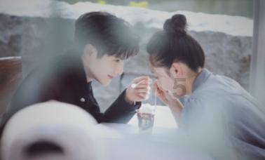 救援网球女孩
