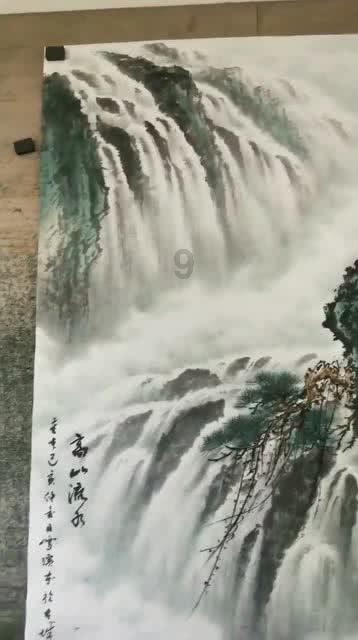 马龙:抓产业 促增收