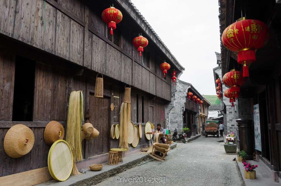 探索未知山峰