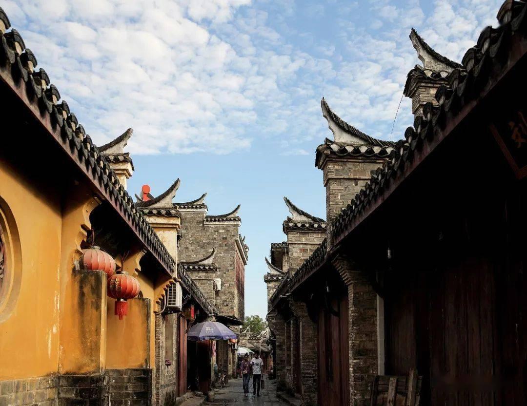 为夺汗位兄弟相残,忽必烈击败弟弟,建立元朝